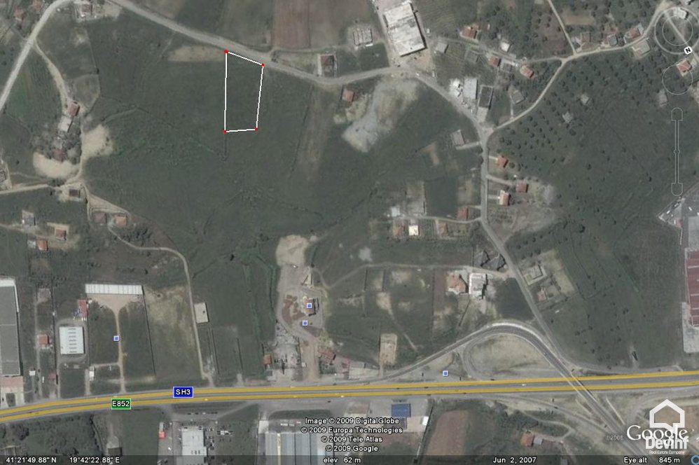 Tirane Shitje Toke  Toka ndodhet  afer kompanise Alumil, prane Autostrades Tirane-Durres, ne faqe kodre dhe ne brez te dyte. toke industriale